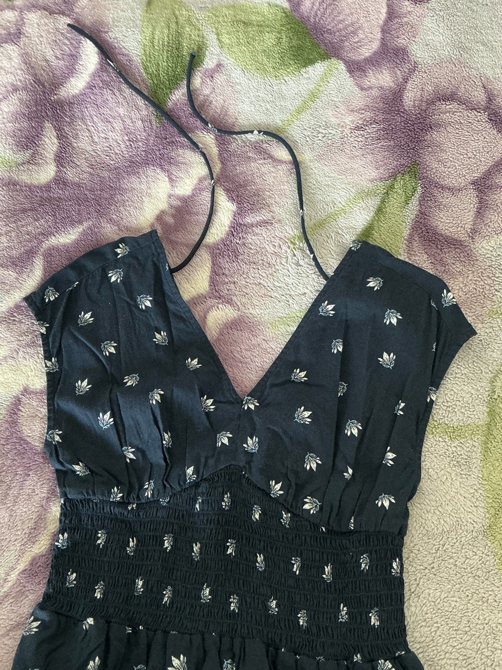 Old Navy Petite Waist-Defined Midi Dress - Picture 5 of 12